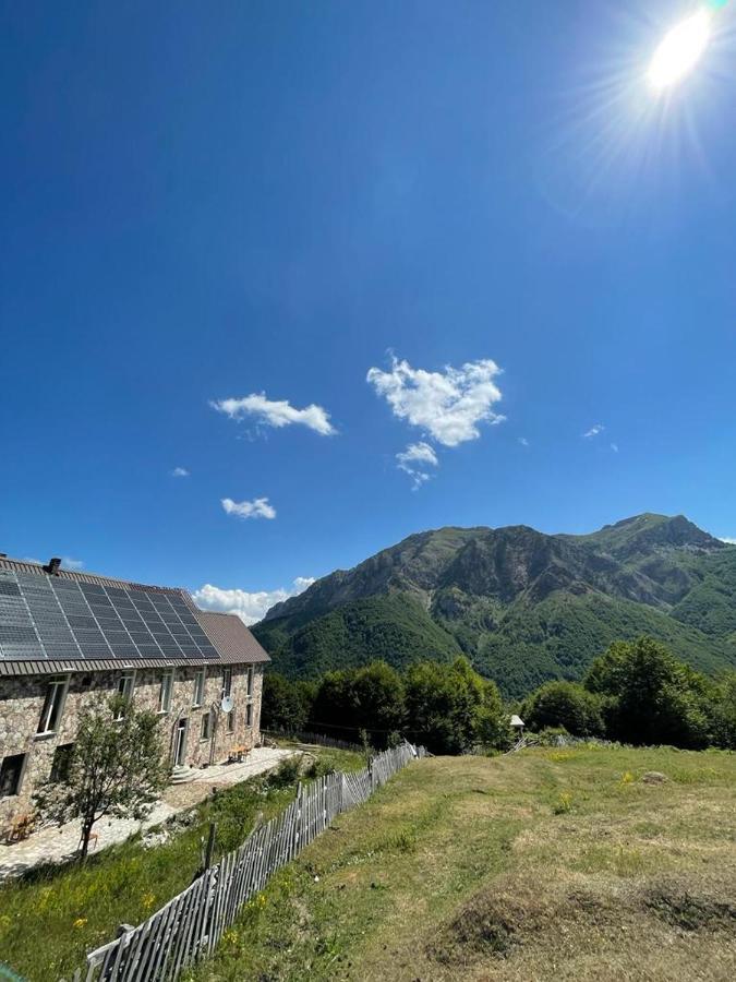 Hotel Kelmendi Lepushe Bagian luar foto